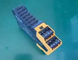 Safety relay
