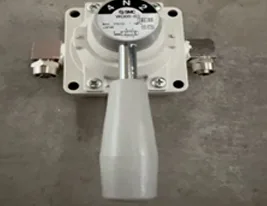 Hand operated rotary valve