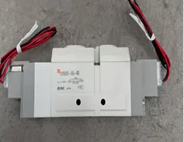 Three - position five - port valve
